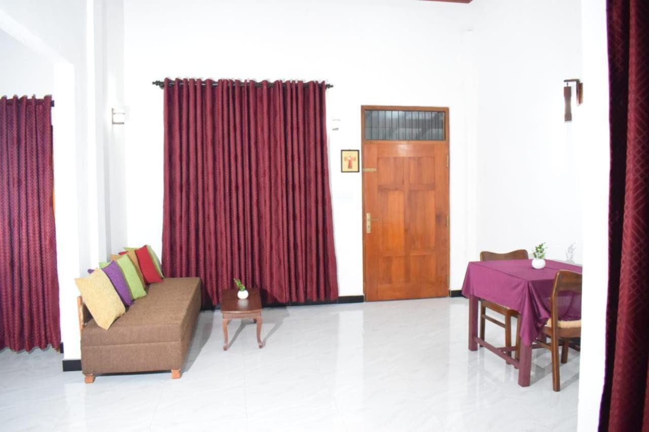 The Alexis'S Guest House เนกอมโบ ภายนอก รูปภาพ