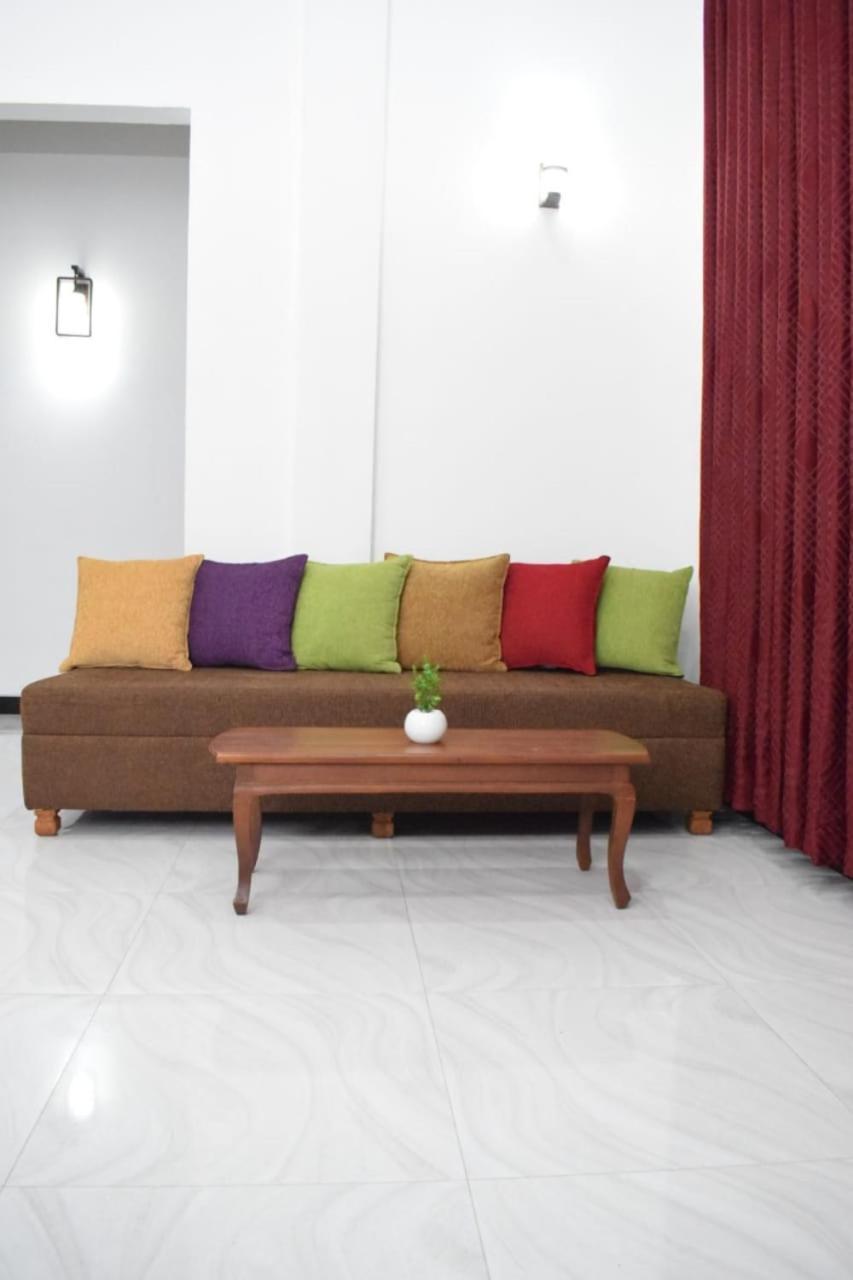 The Alexis'S Guest House เนกอมโบ ภายนอก รูปภาพ